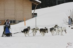 kanderstegfrundso0100_20111118_1077290360